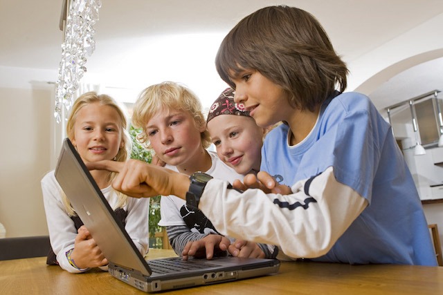 Kaspersky Lab: los niños pasan la mayor parte de sus vidas en línea a medida que crecen
