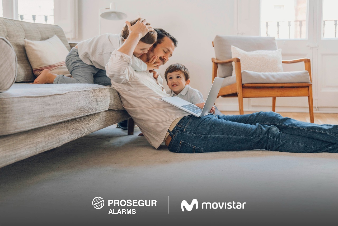 Prosegur Alarms y Movistar firman alianza comercial para la venta de alarmas en Colombia