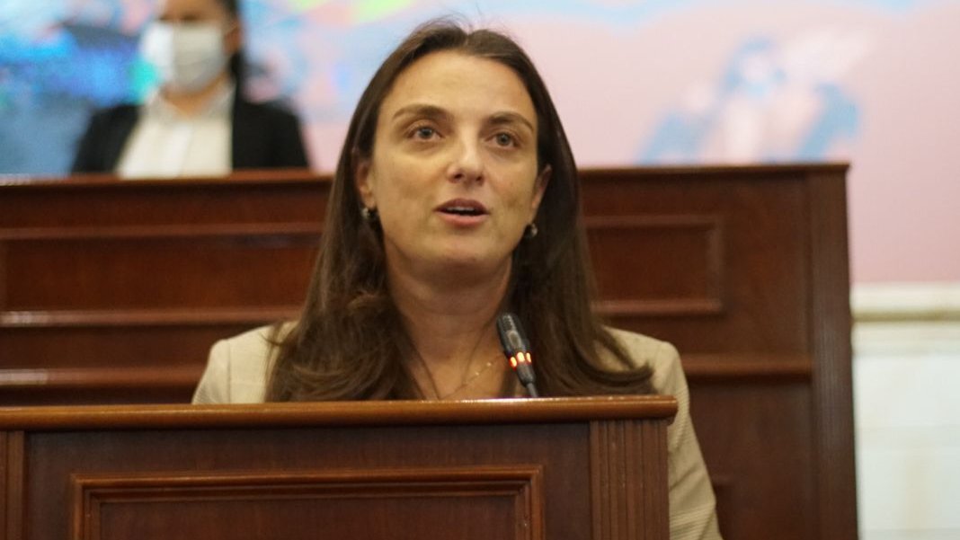 ministra TIC Karen Abudinen